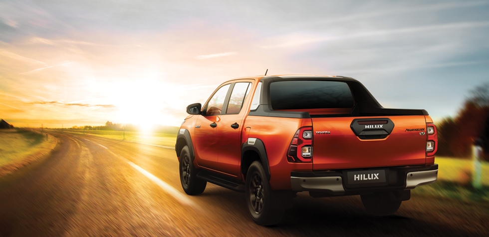 Hilux 2.4L 4x2 AT