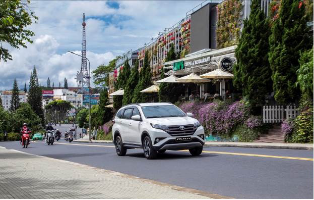 Khách mua Toyota Rush được hưởng ưu đãi